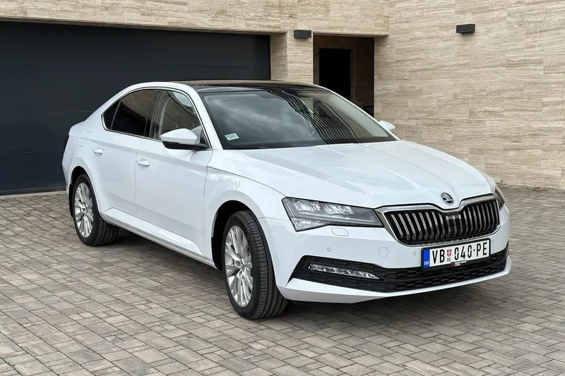 Škoda Superb, rent a car Beograd